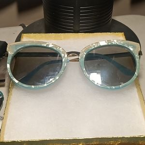 Perverse Women Shades